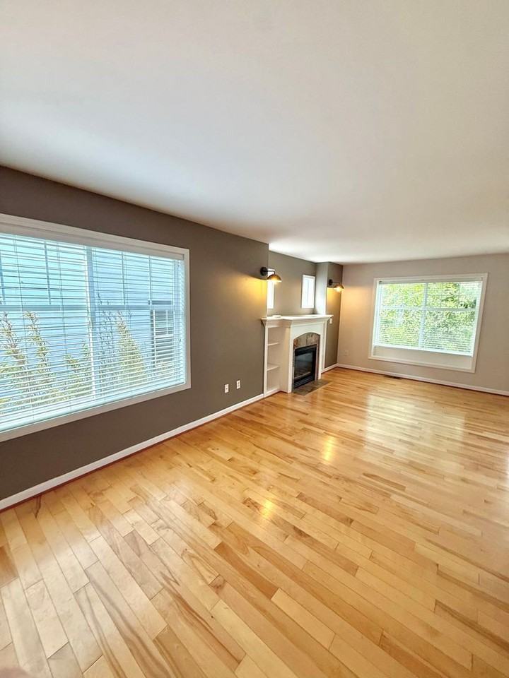 1820 23rd Ave #A - Photo 5 of 36