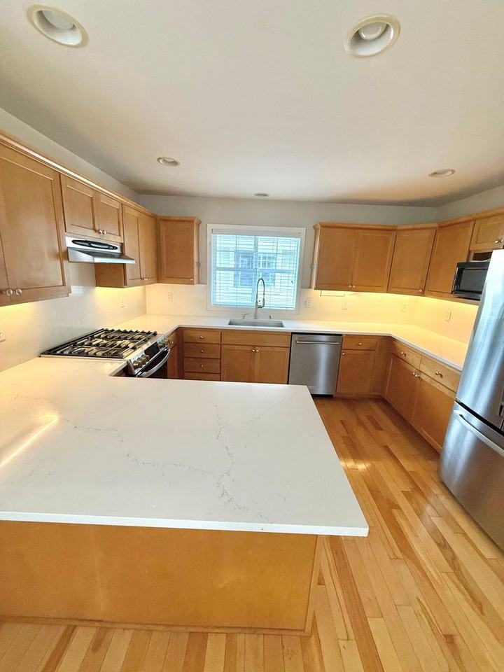 1820 23rd Ave #A - Photo 7 of 36