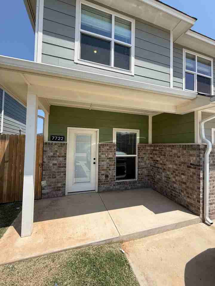 7623 Owen Ln - Photo 2 of 34