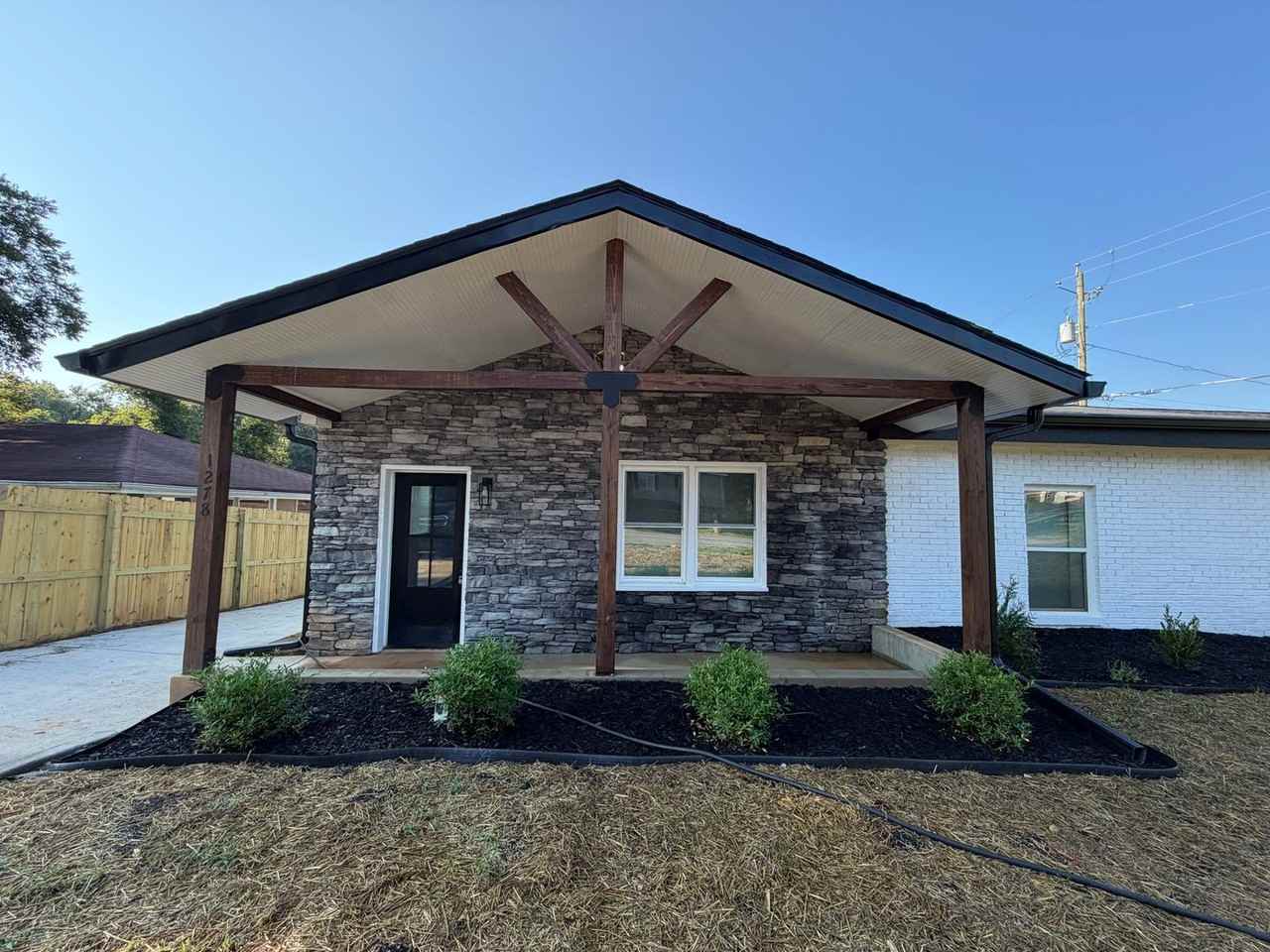 1278 Chulio Rd Se - Photo 2 of 39