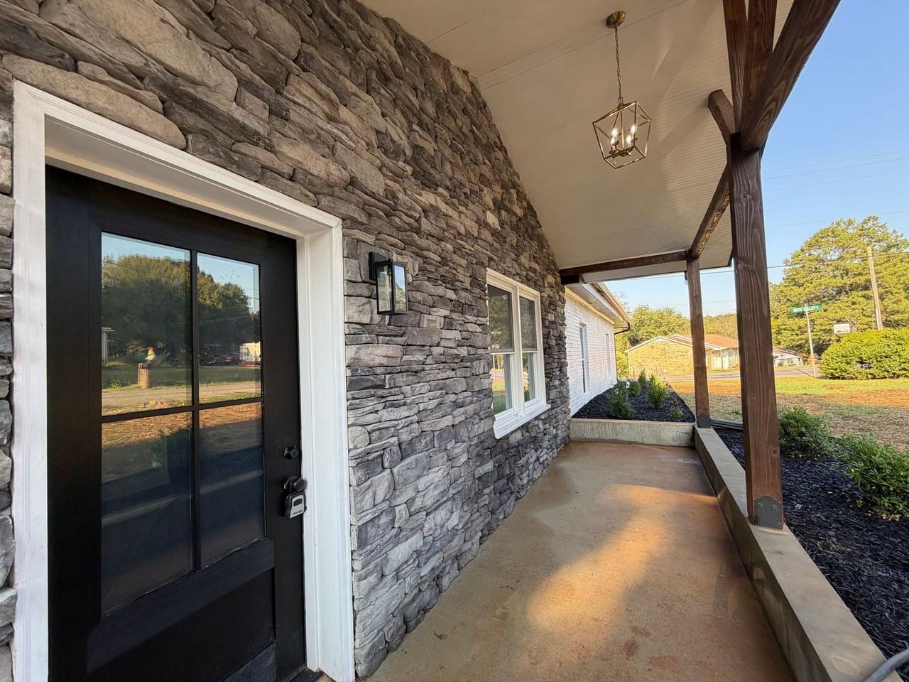 1278 Chulio Rd Se - Photo 3 of 39