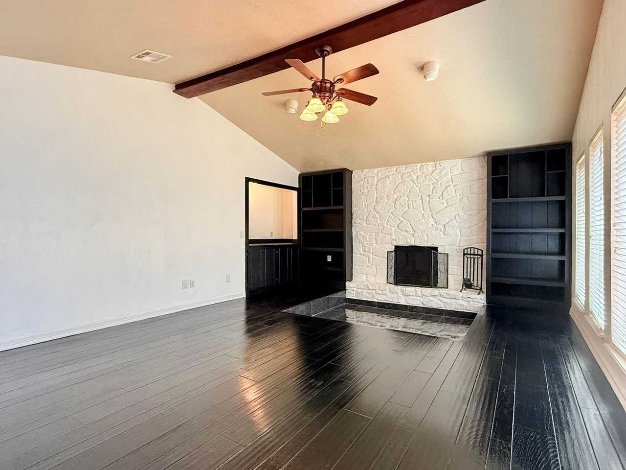 8205 Karla Ln - Photo 7 of 25