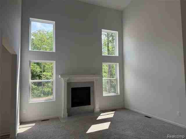 7125 Cambridge Dr - Photo 3 of 18