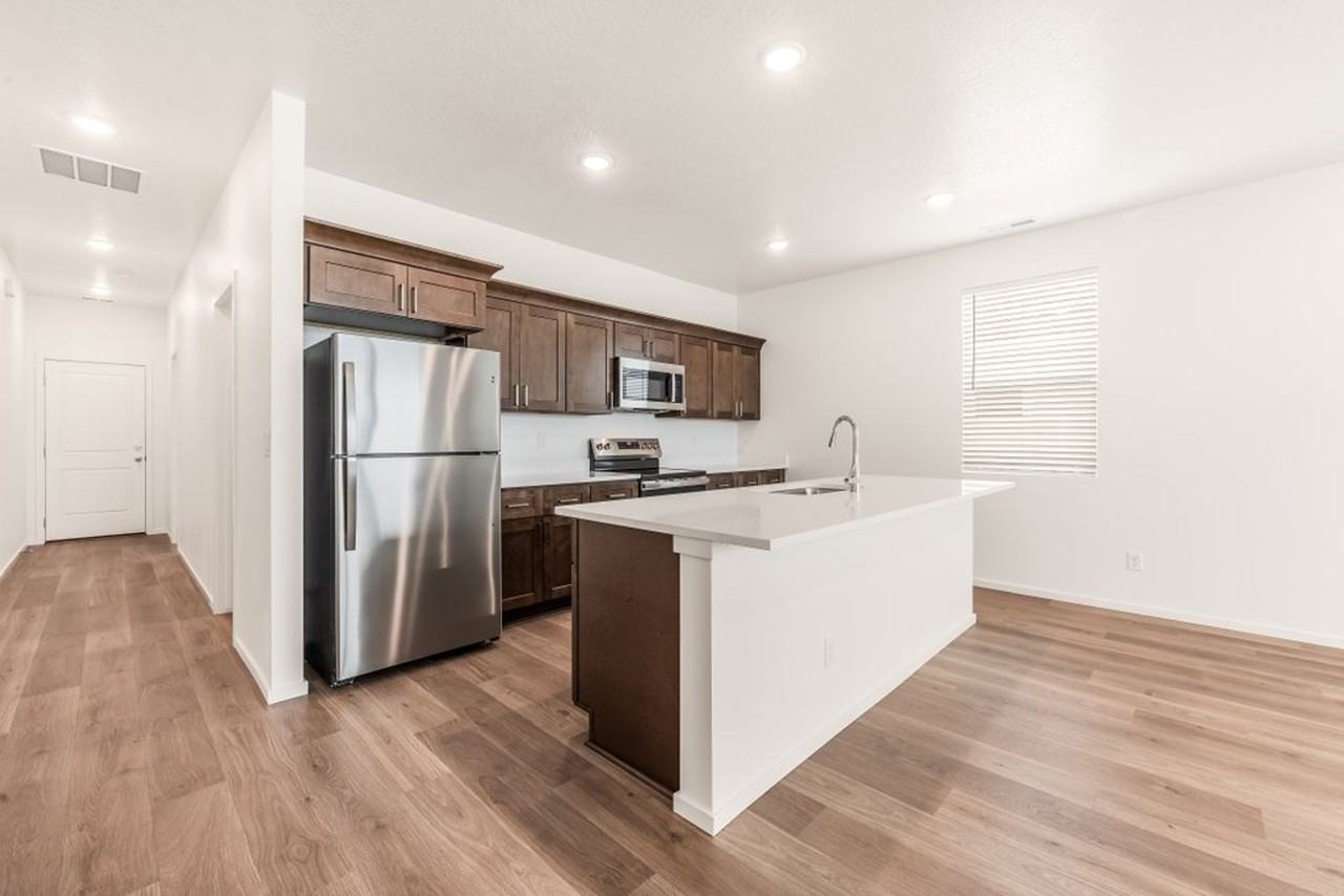 5364 E Antares Ln - Photo 6 of 30