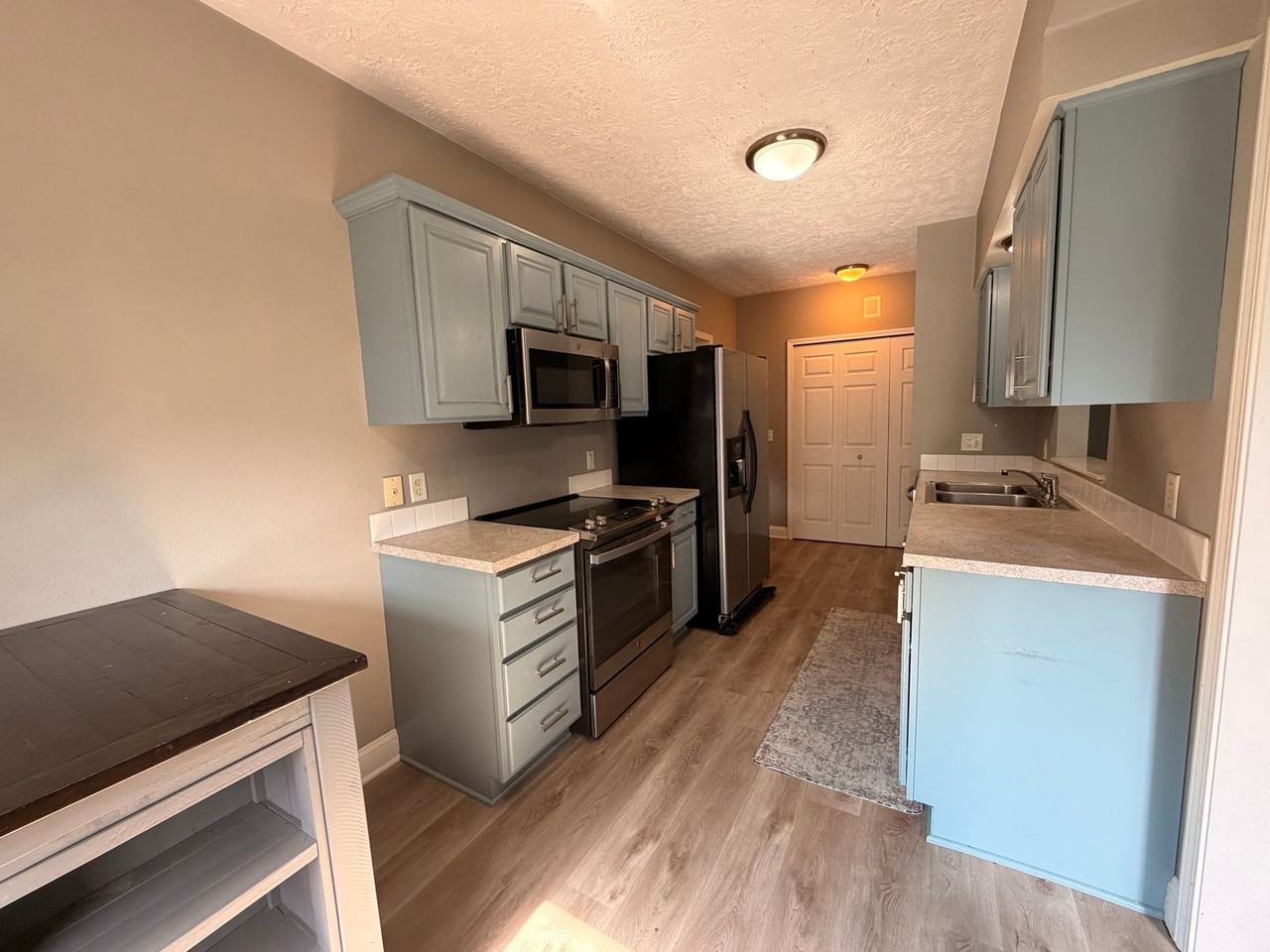 5712 E Town Dr - Photo 5 of 25