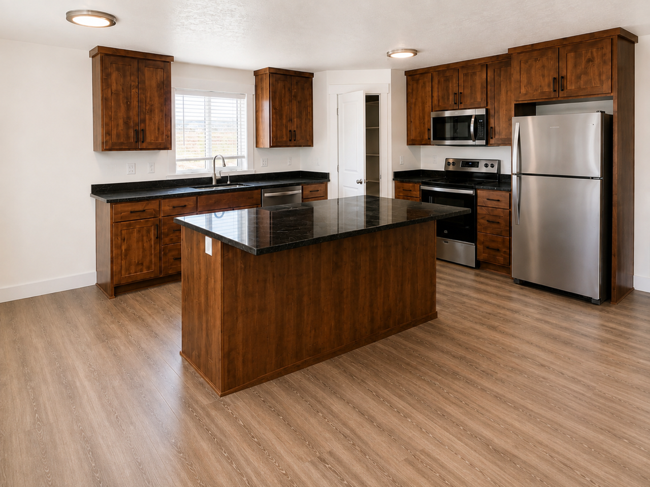 1309 Fairgrounds Rd #401 - Photo 5 of 25