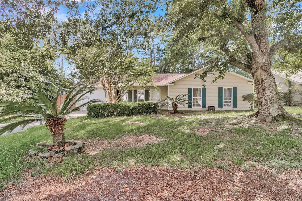 182 Paddock Way - Photo 4 of 41