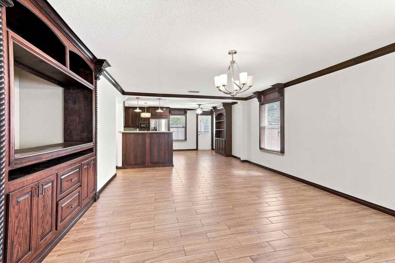 11826 Ranchwell Cv - Photo 3 of 26