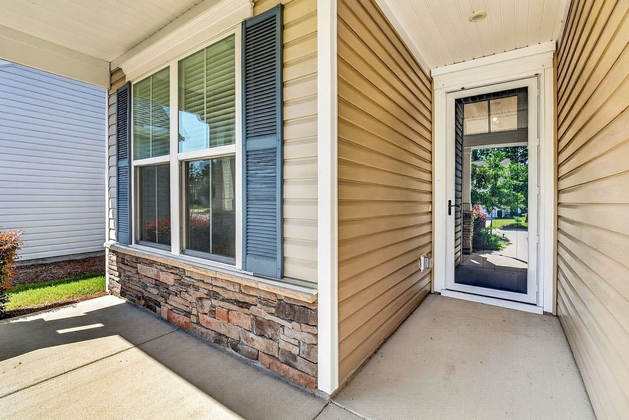 344 Seaside Trl - Photo 3 of 42