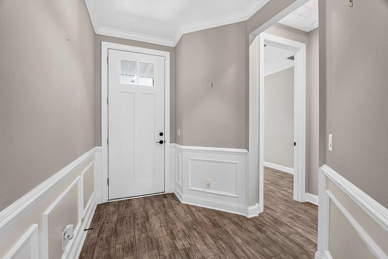 344 Seaside Trl - Photo 5 of 42