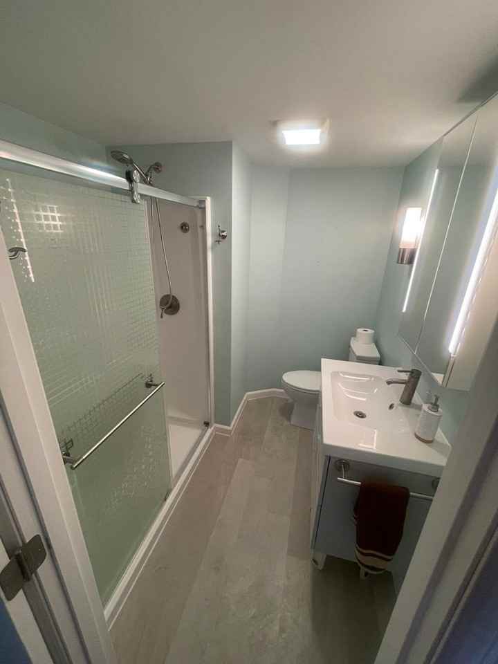 622 N Shore Dr - Photo 5 of 11