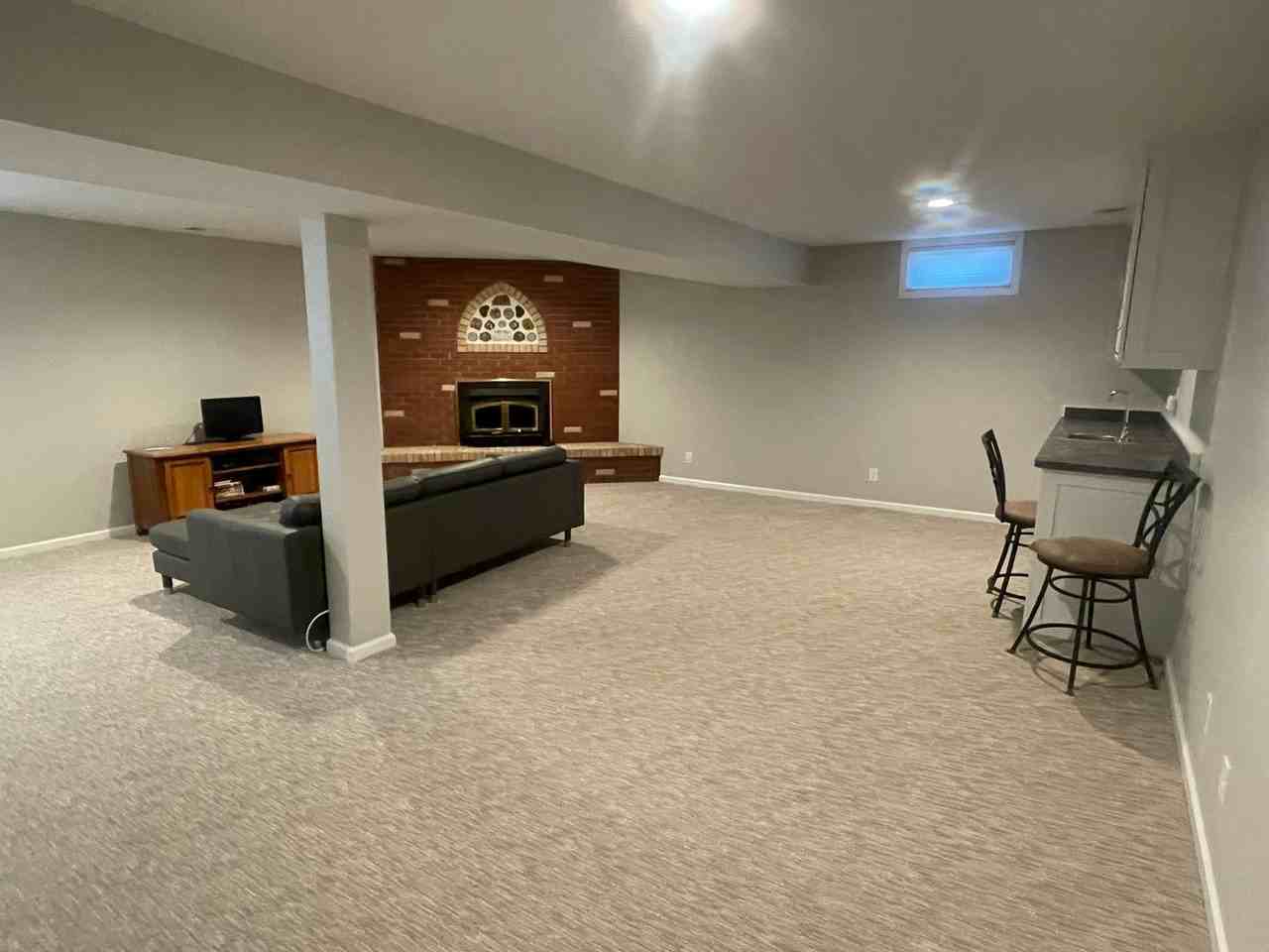 622 N Shore Dr - Photo 7 of 11