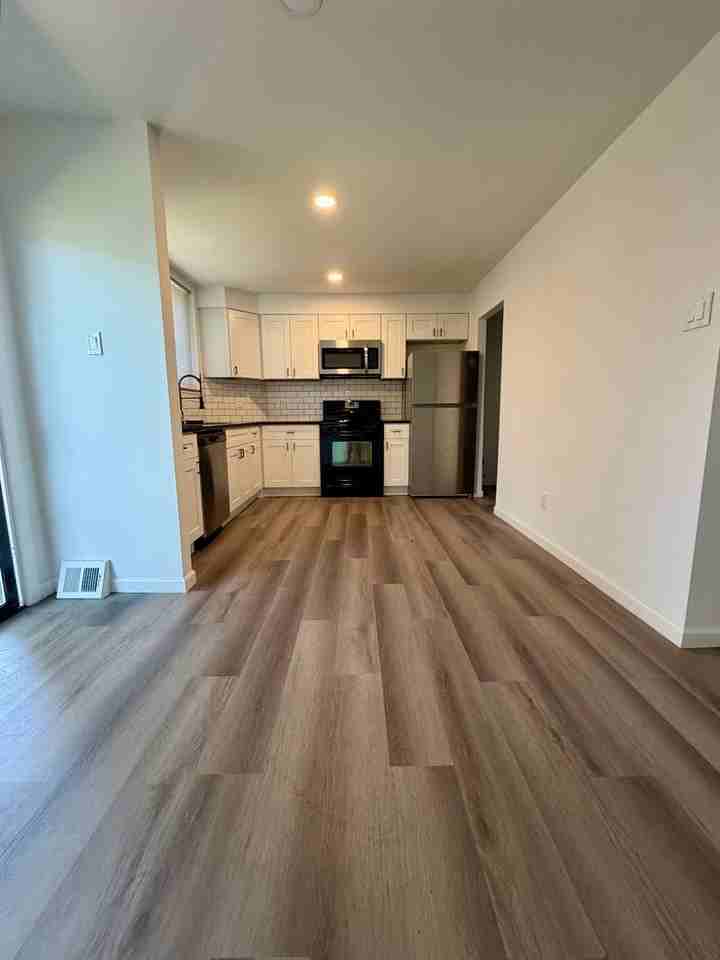 1414 N 11th St - Photo 4 of 25