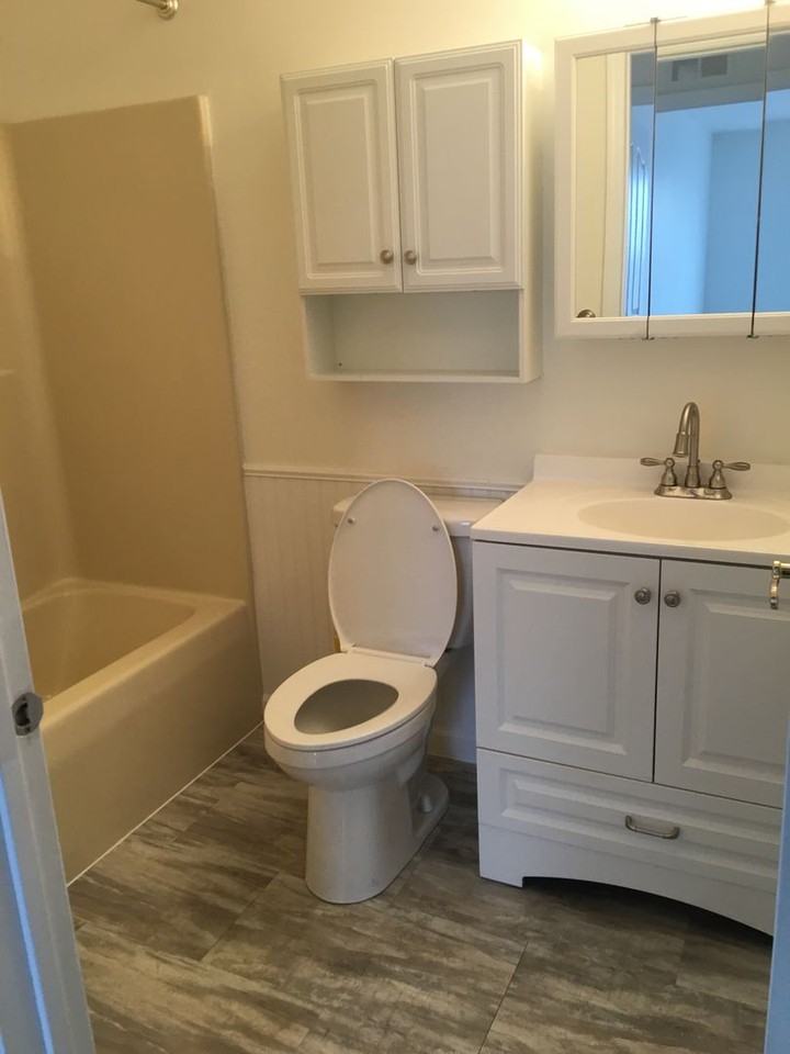 1801 Waters Edge Dr - Photo 7 of 19