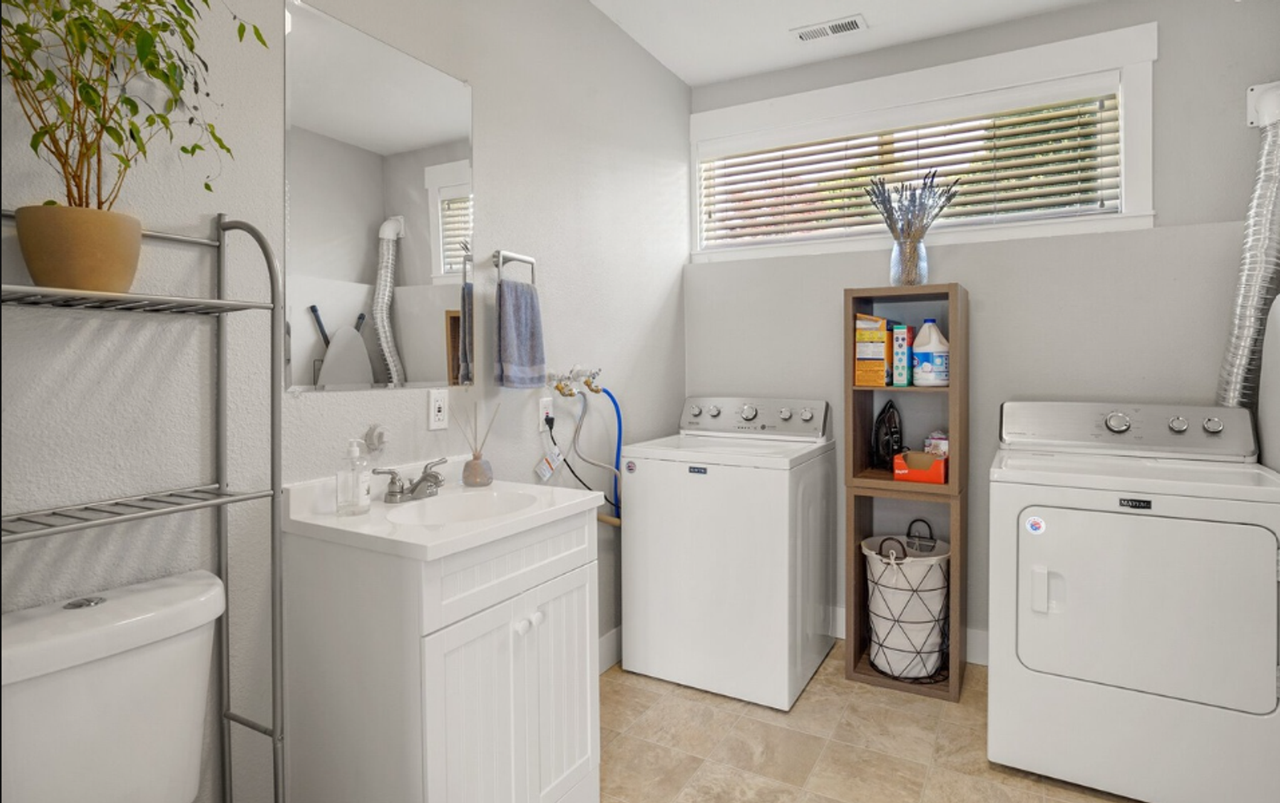 7712 Nw 15th Ave - Photo 2 of 10
