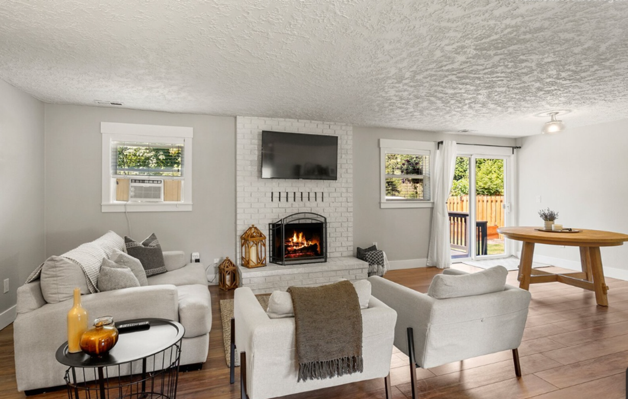 7712 Nw 15th Ave - Photo 5 of 10