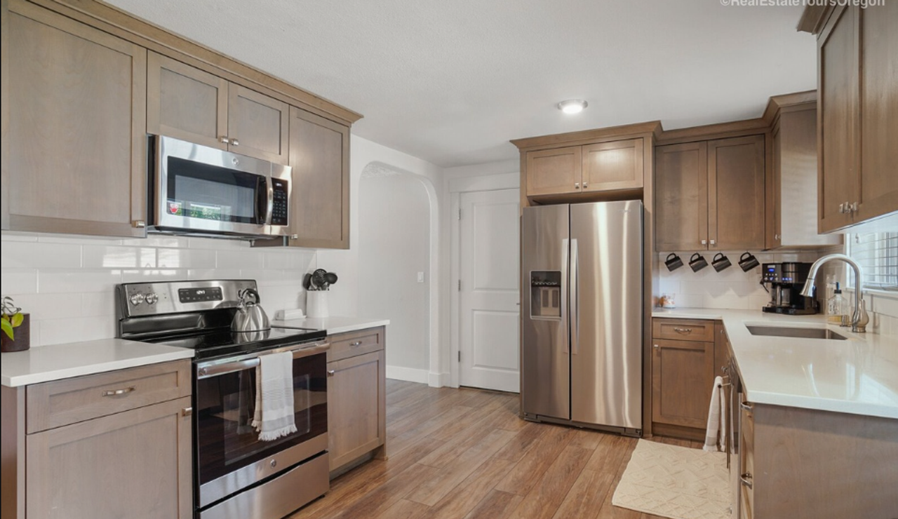 7712 Nw 15th Ave - Photo 7 of 10