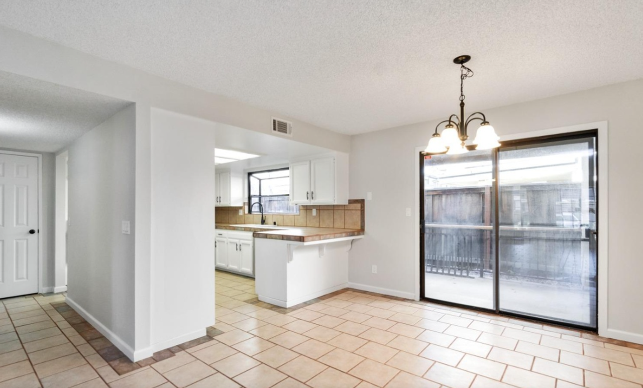 4718 E Alamos Ave - Photo 6 of 24