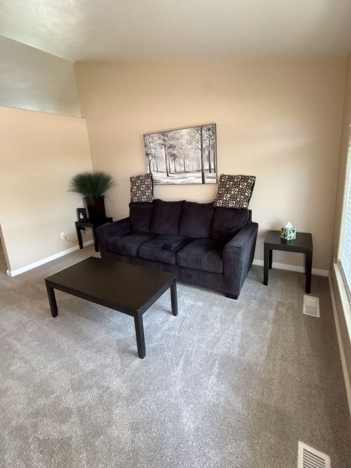 2456 Brandon Dr - Photo 2 of 14