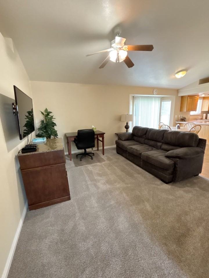 2456 Brandon Dr - Photo 3 of 14