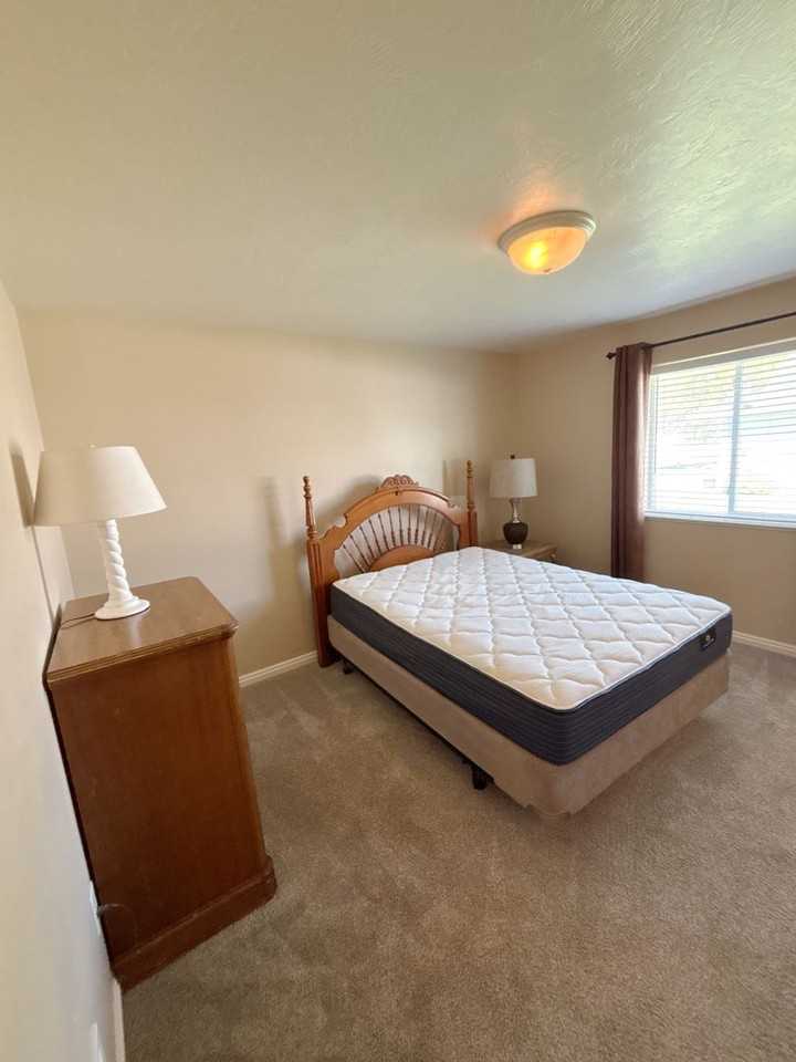 2456 Brandon Dr - Photo 7 of 14