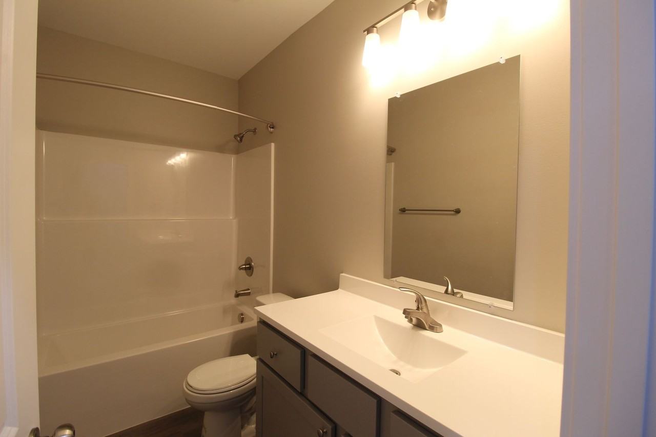 101 Willowstone Ct - Photo 4 of 21
