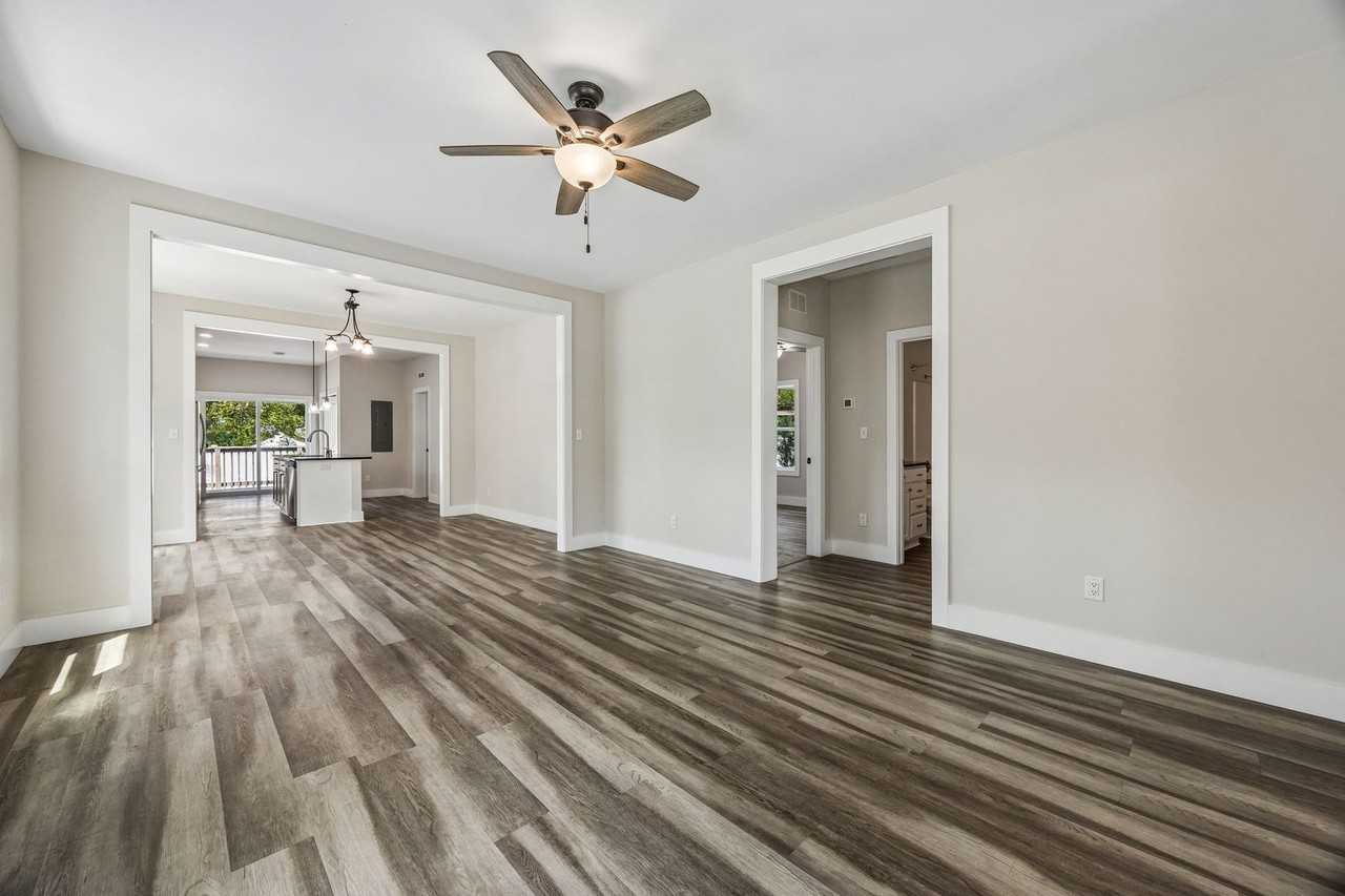 521 S 6th St - Photo 7 of 50