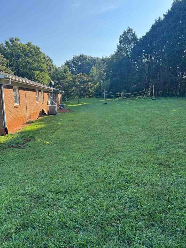 2265 Claremont Rd - Photo 4 of 23