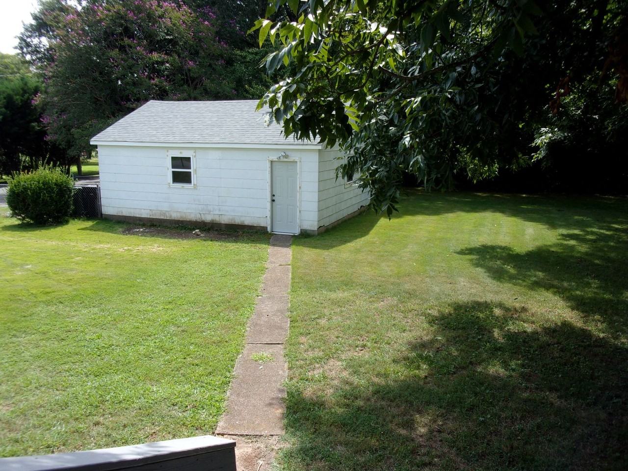 130 Bailey Ave - Photo 5 of 5