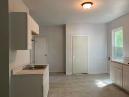 featured image of 13 Hallock St