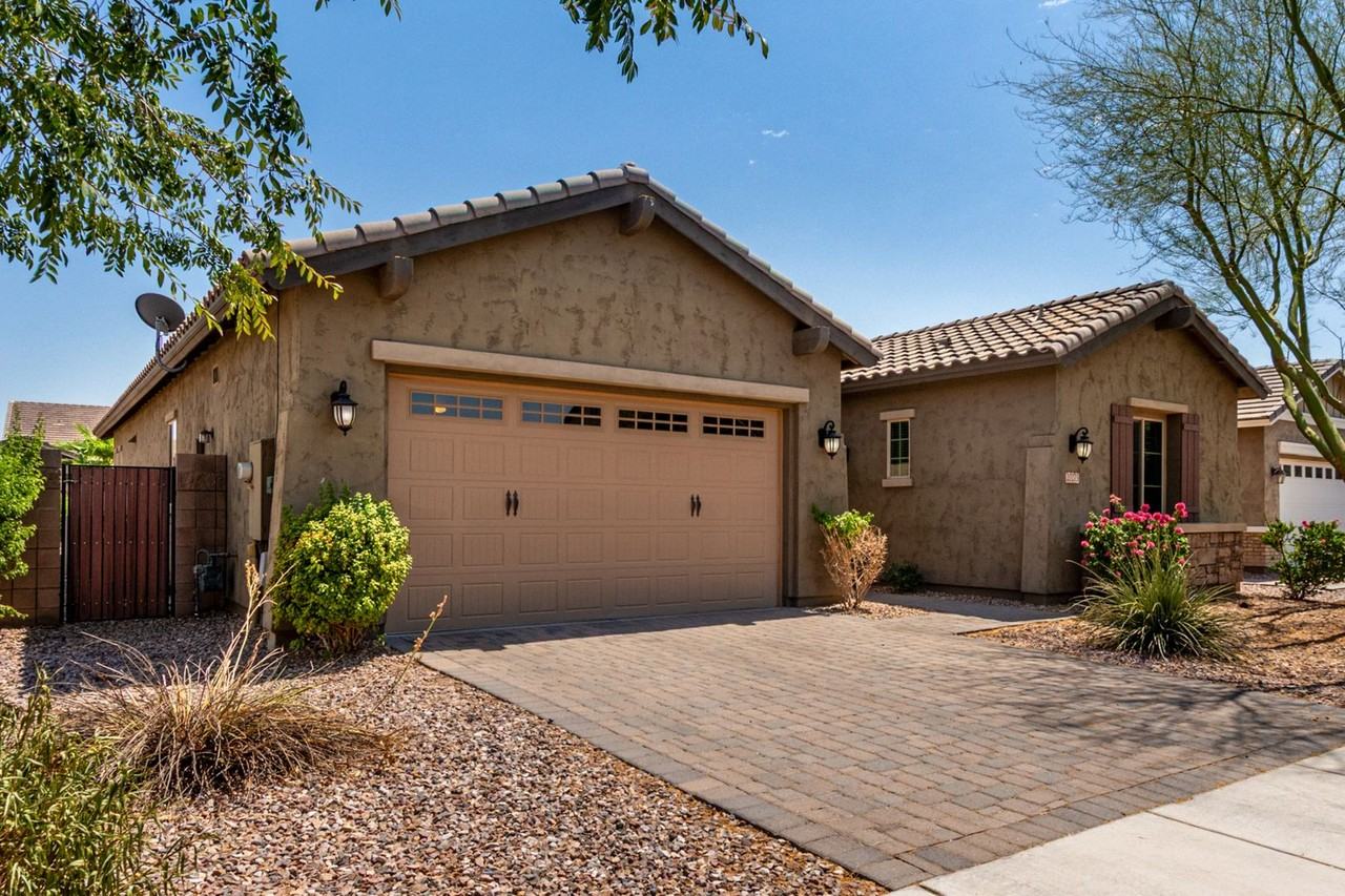 20273 E Raven Dr - Photo 5 of 38