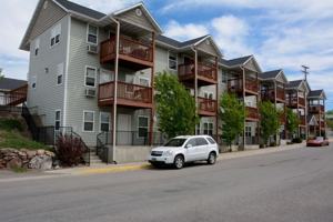 featured image of 1101 N Russell St #105