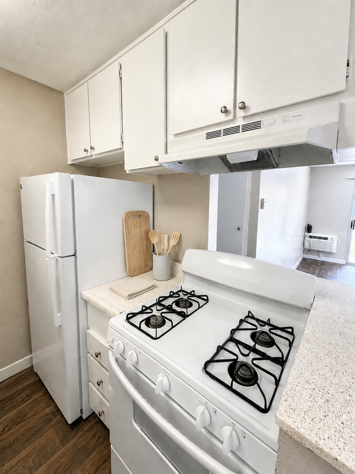 Experience comfortable living in a scenic setting at Garden View Apartments! - Photo 5 of 50