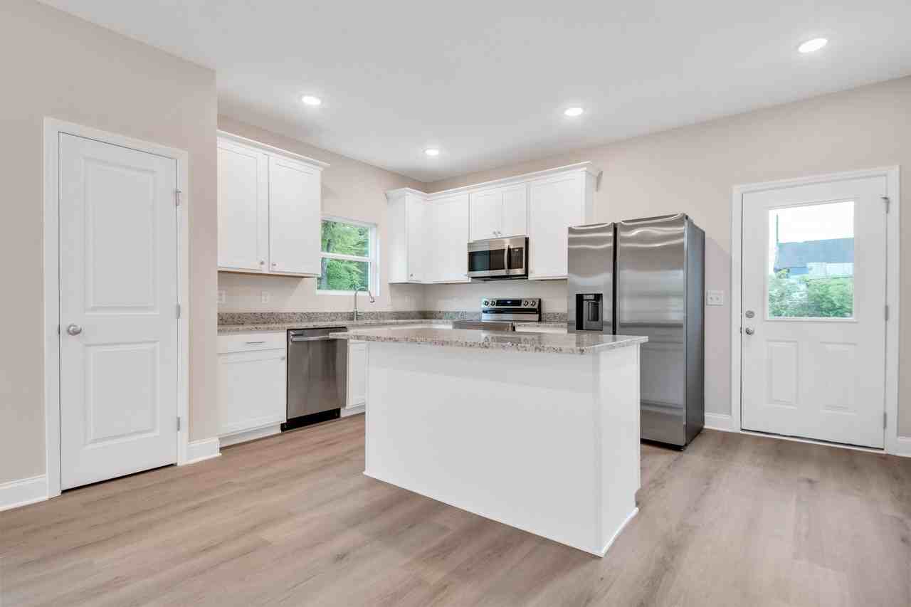 2470 E 21st St #1 - Photo 4 of 16