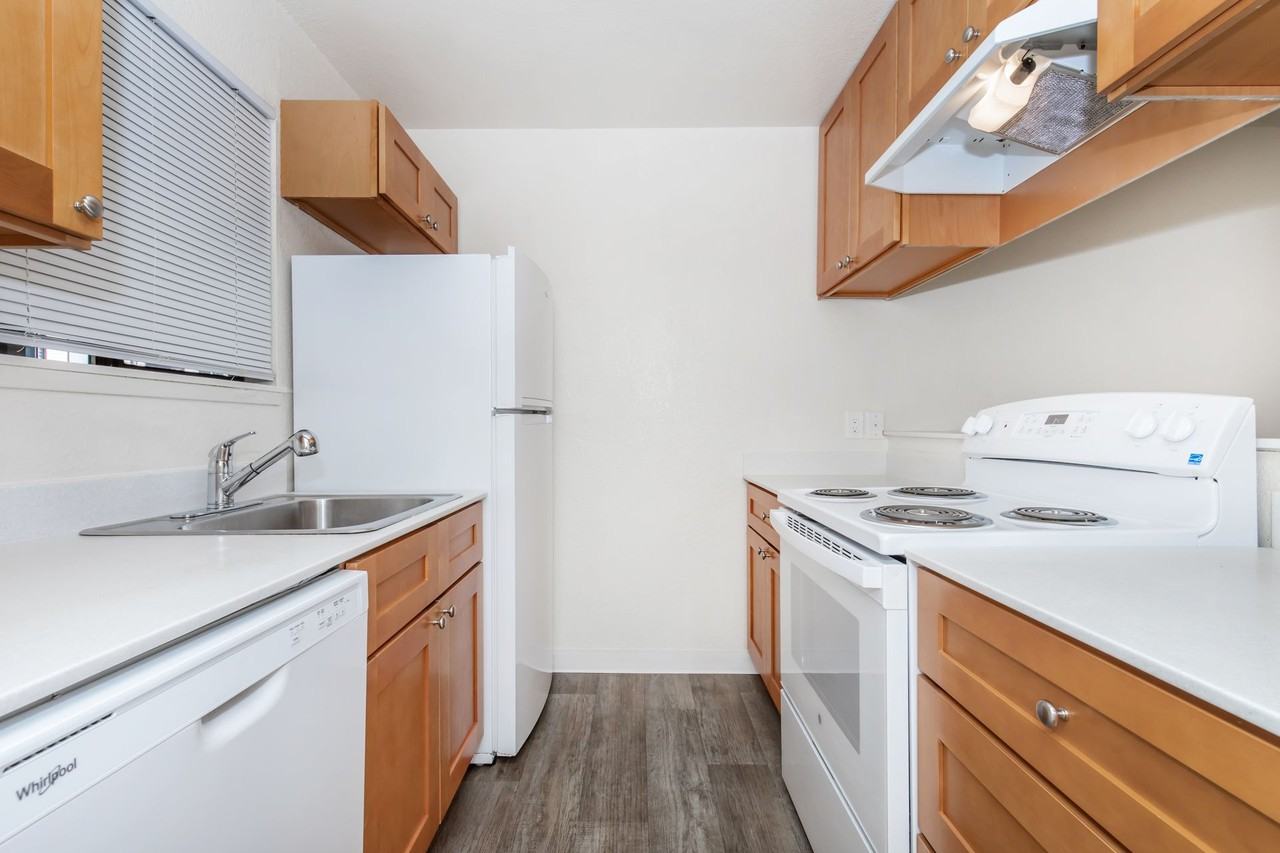 Valley View Apartments - Photo 3 of 15