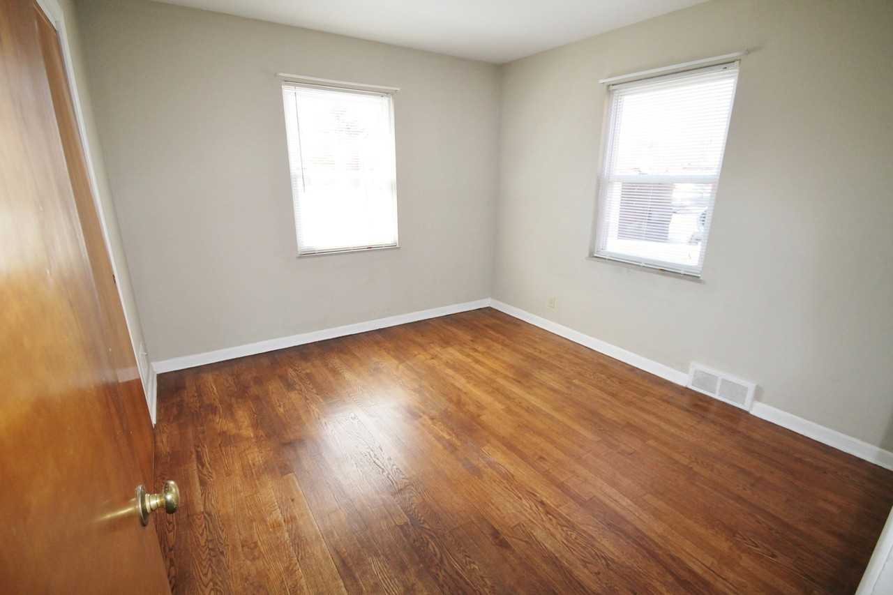 1230 King Ave #A - Photo 5 of 25