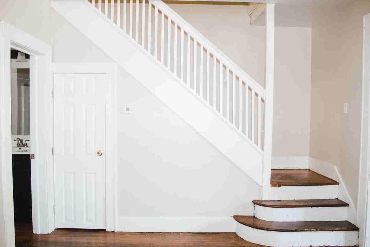 428 N Salisbury St - Photo 2 of 11