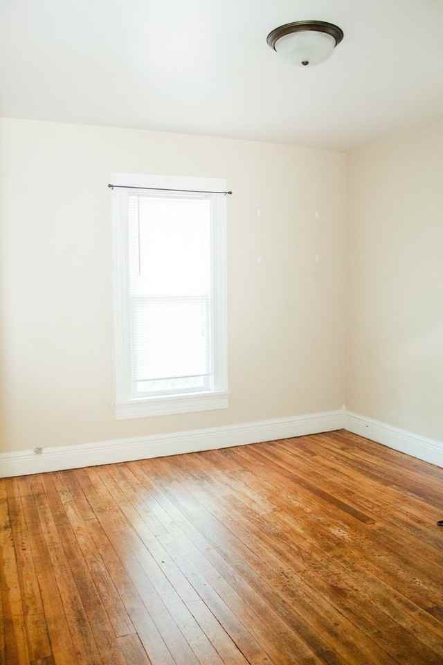 428 N Salisbury St - Photo 7 of 11