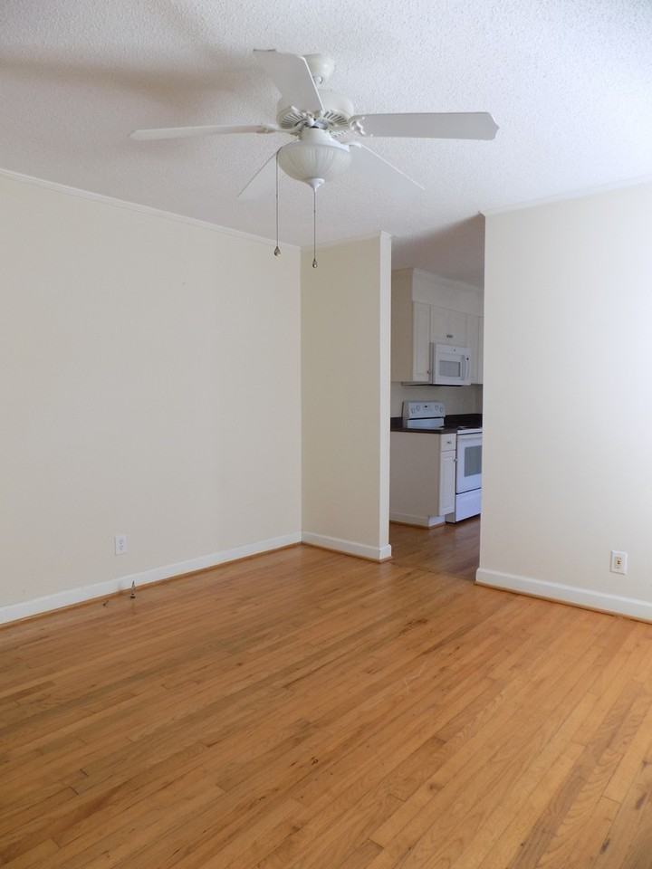 411 Northwood St - Photo 3 of 26