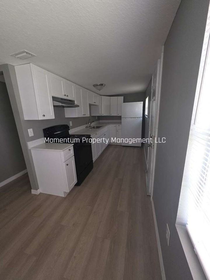 3341 S Combee Rd - Photo 5 of 14