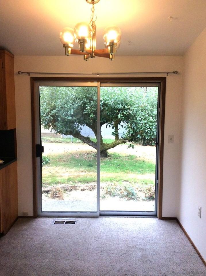 6555 Dash Point Blvd Ne - Photo 4 of 16