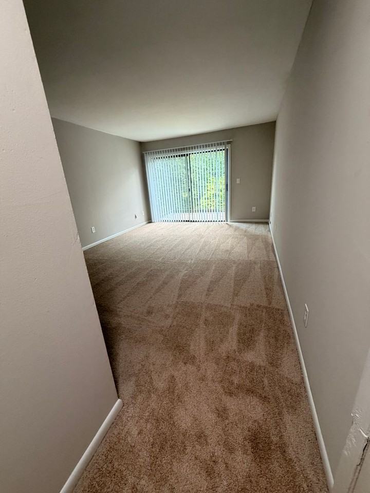310 Orchard Trace Ln #8 - Photo 2 of 9