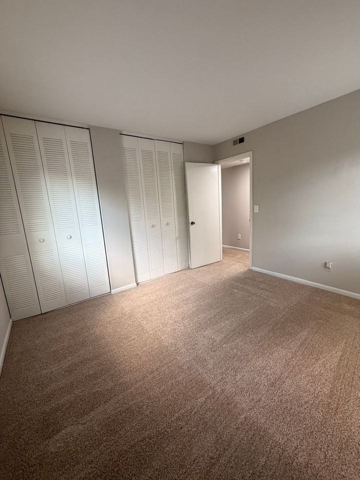310 Orchard Trace Ln #8 - Photo 7 of 9