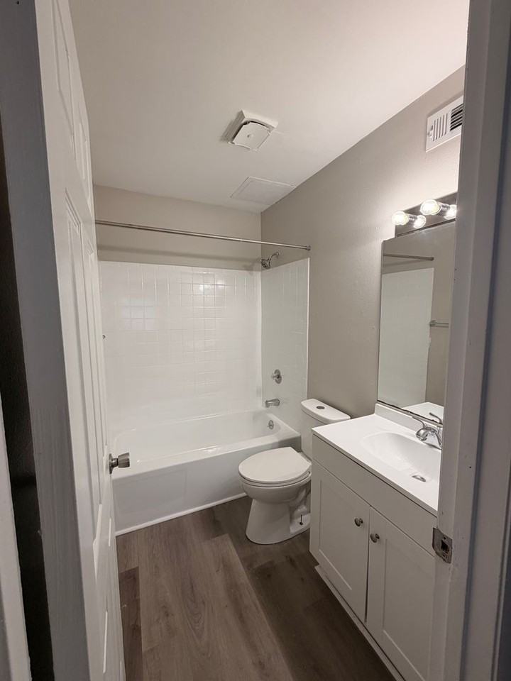 220 Orchard Trace Ln #2 - Photo 7 of 12