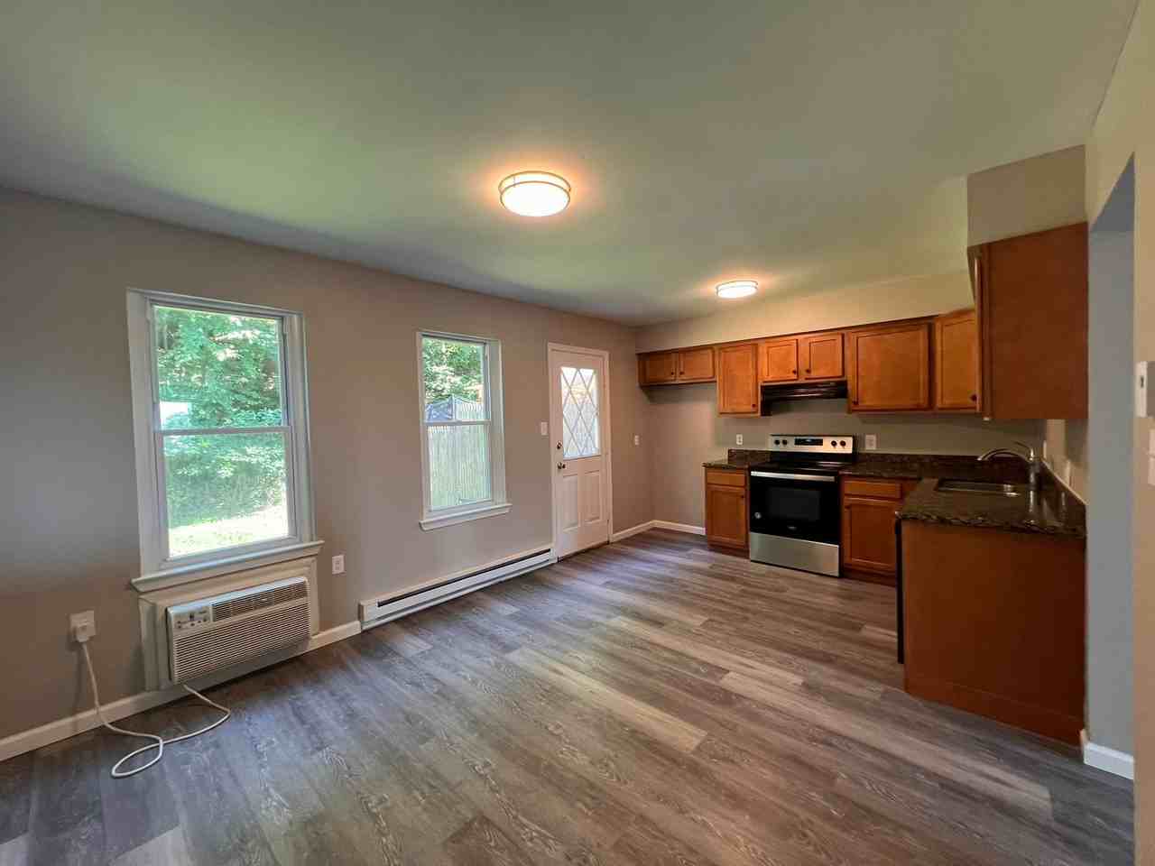 2832 Rhonda Ln - Photo 3 of 18
