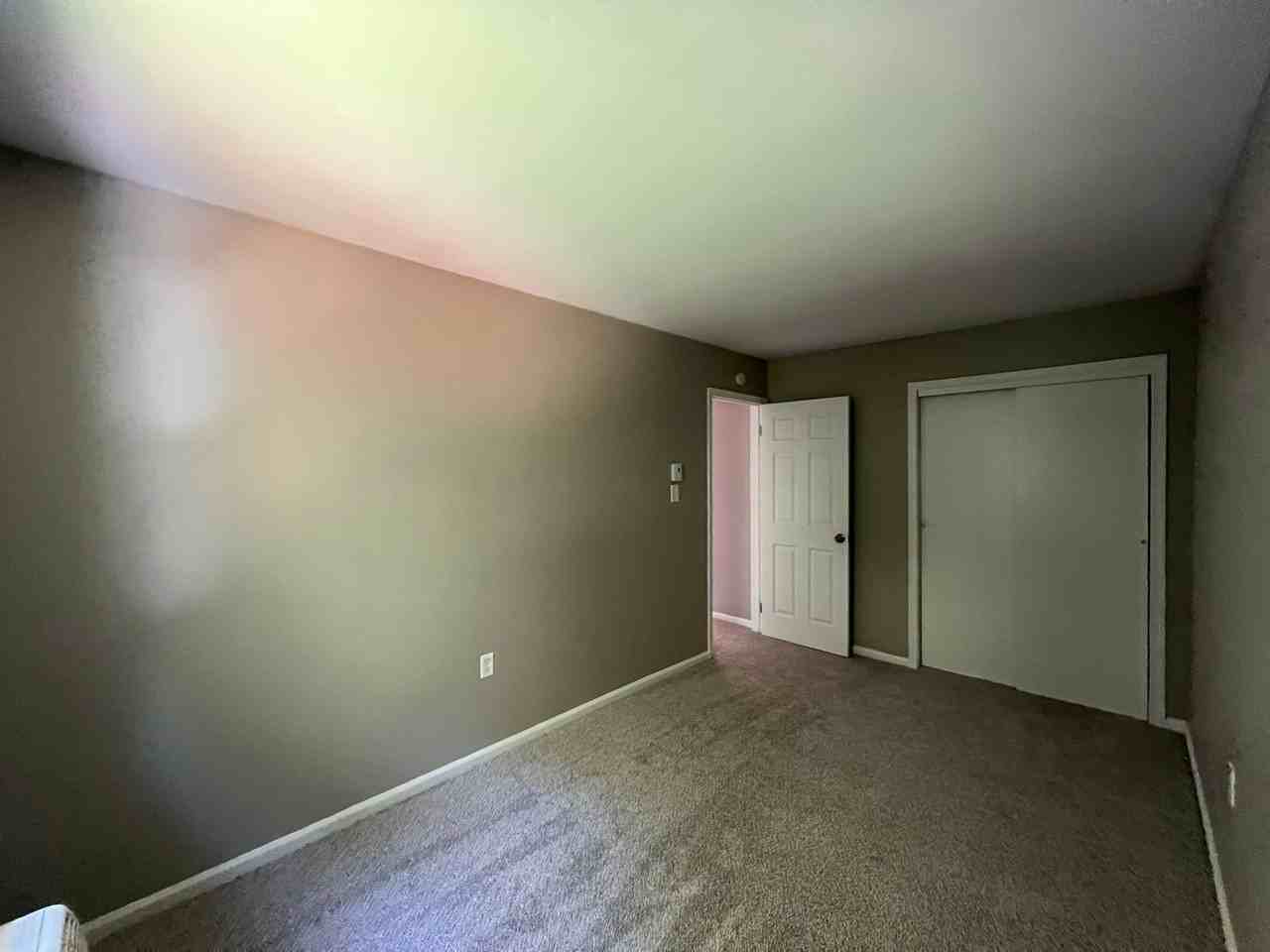 2832 Rhonda Ln - Photo 5 of 18