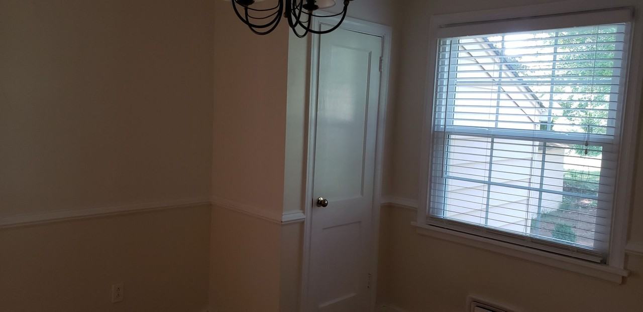 6707 Wessex Ln - Photo 4 of 12
