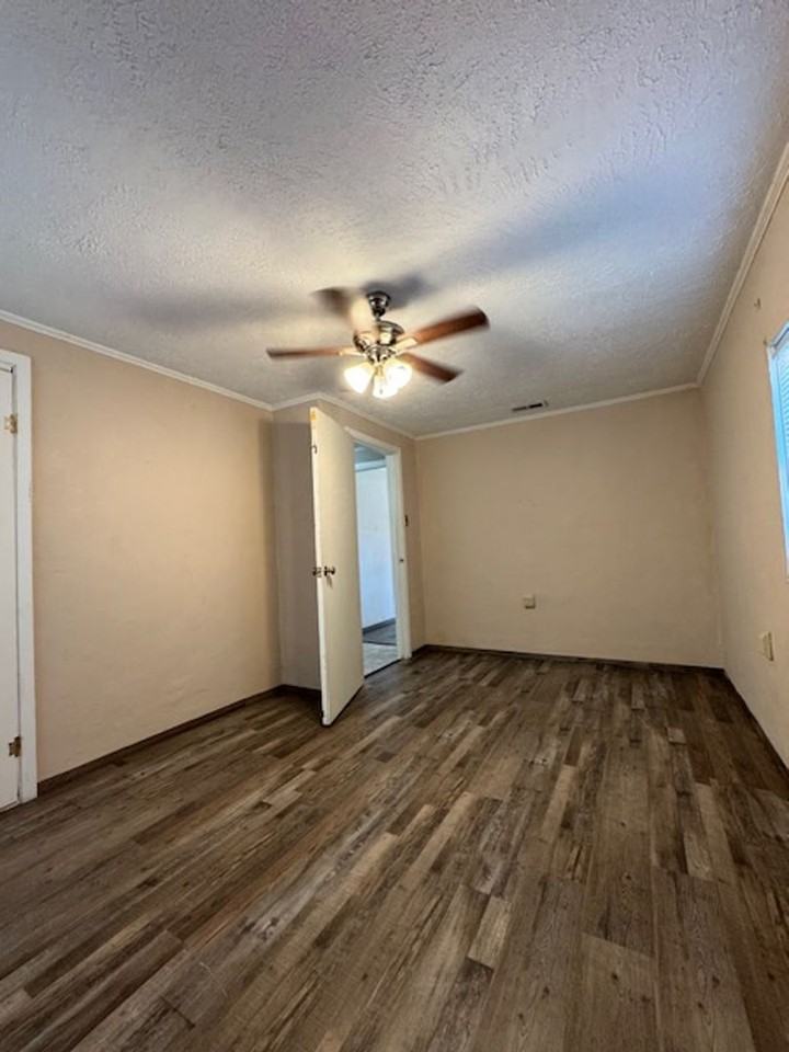 115 Nancy Dr - Photo 7 of 11