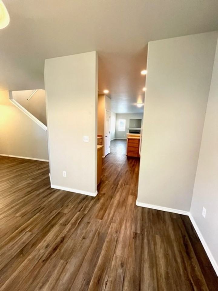 61349 Elkhorn St - Photo 5 of 26