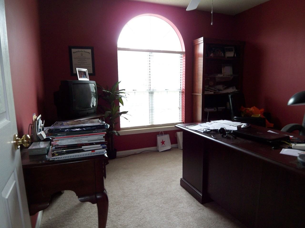 6010 Kenmore Ln - Photo 7 of 9